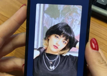 Una mujer iraní acusa a las autoridades de asesinar a su hija de 16 años