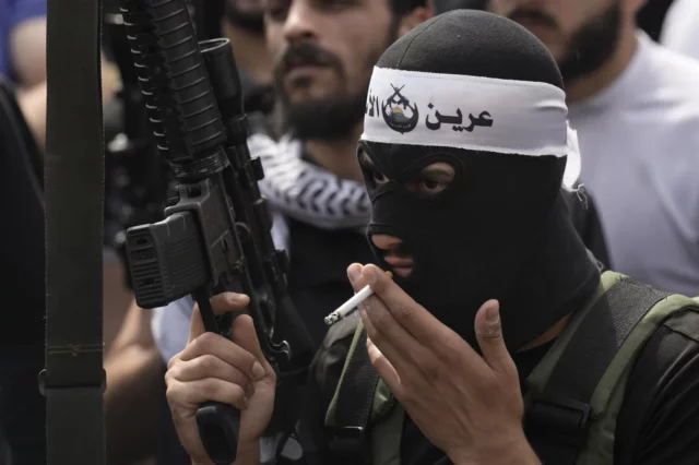 4 islamistas de la Guarida del León se entregan a la custodia de la Autoridad Palestina