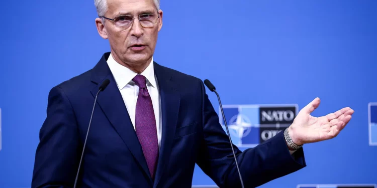 La OTAN advierte a Putin de que no debe cruzar la “importantísima línea” del uso de armas nucleares