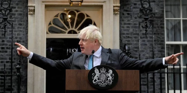 Boris Johnson aspira retornar al poder tras la dimisión de Liz Truss