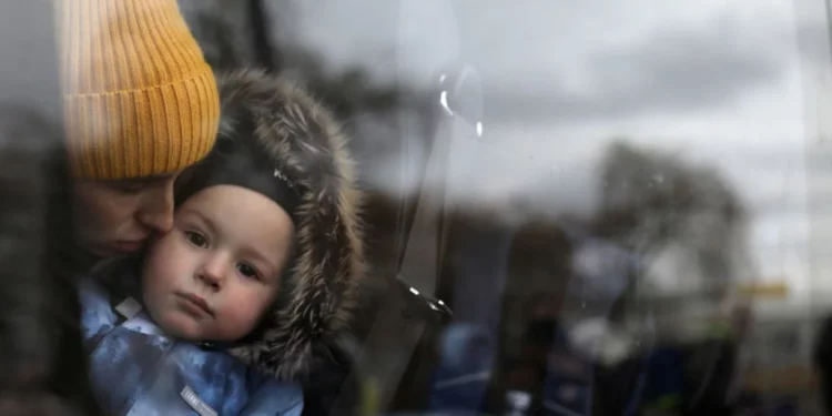 Rusia secuestra niños ucranianos y los da en adopción en regiones aisladas