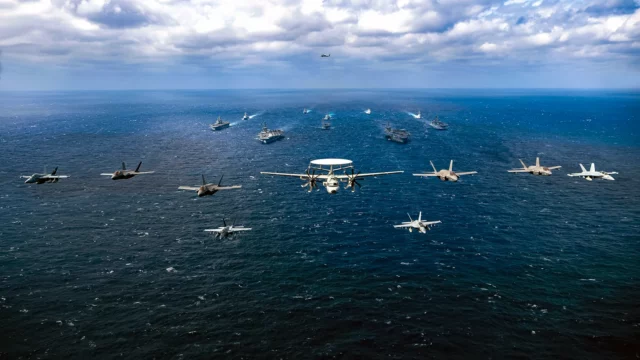 Más de 100 aviones de EE.UU. y Corea del Sur realizan simulacros de combate de 24 horas