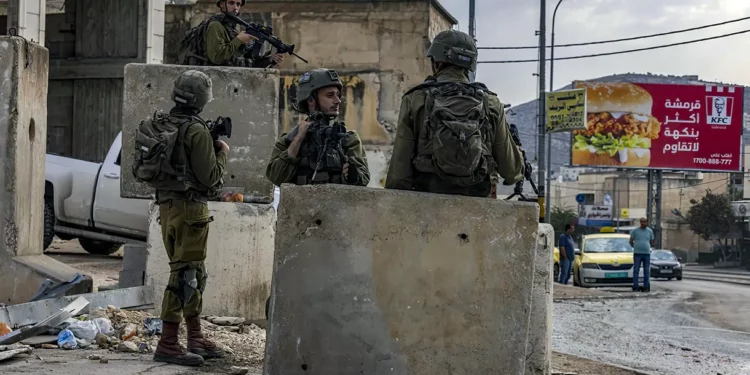 Islamistas palestinos disparan a soldados de Israel en Nablus