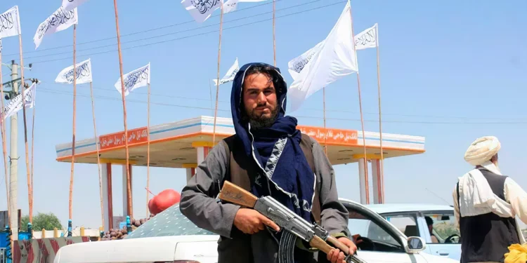 Rusia firma un acuerdo de combustible con los talibanes