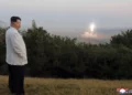 Corea del Norte dispara un misil balístico hacia el mar