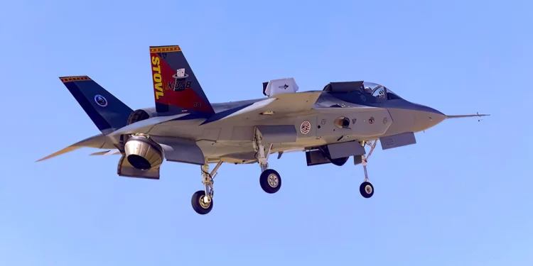 X-35B Joint Strike Fighter: El avión que dio origen al F-35