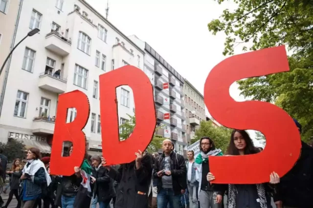 Banco alemán solicita el cierre de cuentas vinculadas al BDS