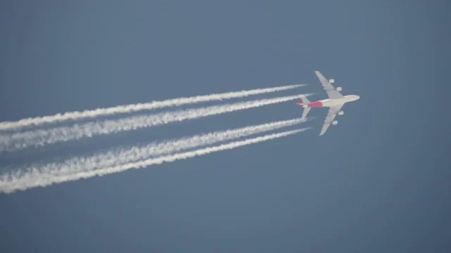 Innovación israelí ayuda a que los aviones utilicen combustible sostenible