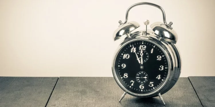 Los relojes en Israel se retrasarán una hora en la noche del sábado