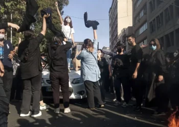 El sindicato de profesores de Irán anuncia una huelga por la “despiadada” represión de los niños