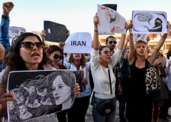 Francia pide a la UE que congele activos de funcionarios iraníes por la represión de las protestas