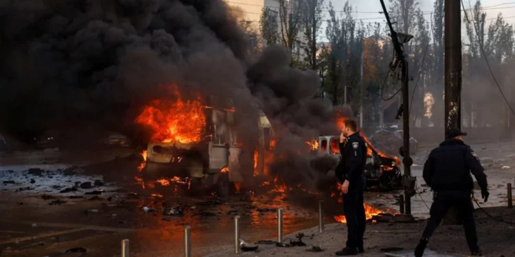 Bombardeos rusos en Kiev: Al menos 10 muertos y 60 heridos