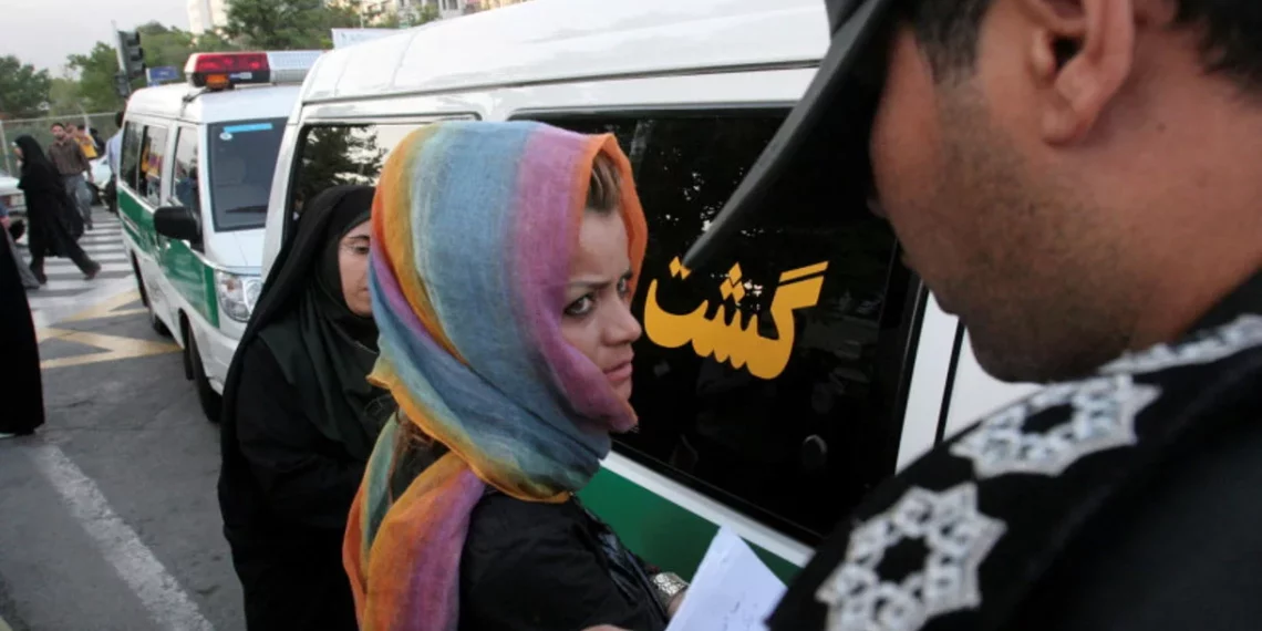 Irán no es el único país con policía de la moral