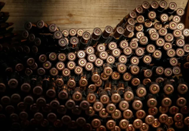 Oficial israelí afronta cargos por tráfico de estupefacientes y armas