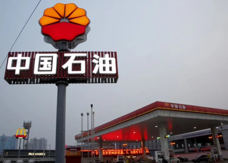 PetroChina registra un aumento de ganancias del 60 %