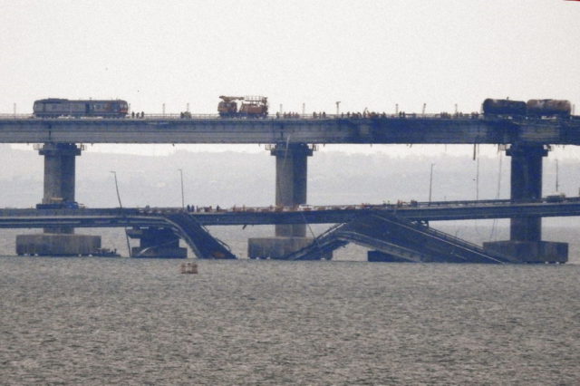 Estonia felicita a los Servicios Especiales de Ucrania por la destrucción del puente de Crimea