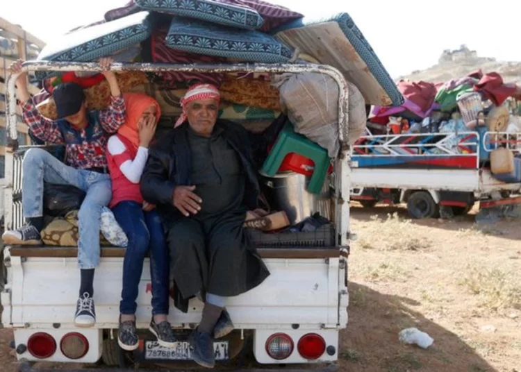 Refugiados sirios regresan a sus hogares tras el inicio del plan de repatriación libanés