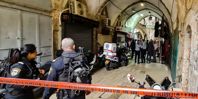3 policías heridos en un apuñalamiento islamista en Jerusalén