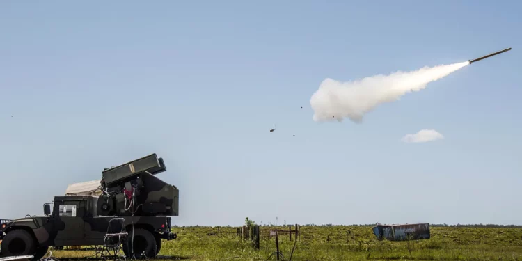 El Departamento de Defensa de EE. UU. suministra a Ucrania sistemas de defensa aérea HAWK y Avenger
