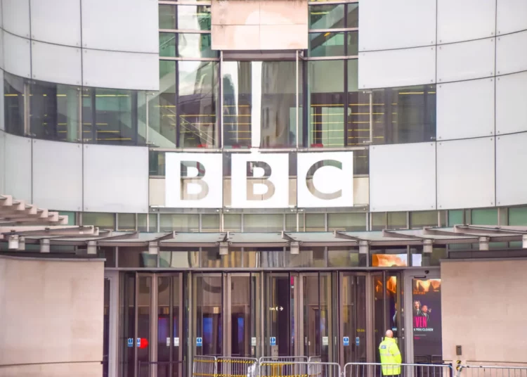 La BBC se disculpa por la “inaceptable” gestión del sesgo antiisraelí