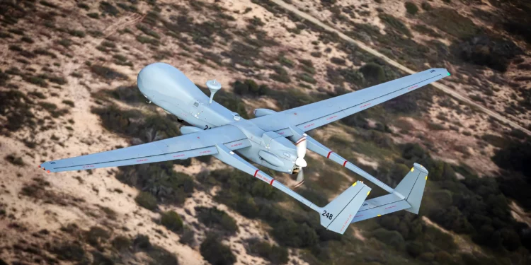 Dron armado israelí caído habría tenido falla en el motor