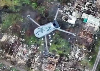 Dron ucraniano derriba un dron “Z” ruso en un combate aéreo