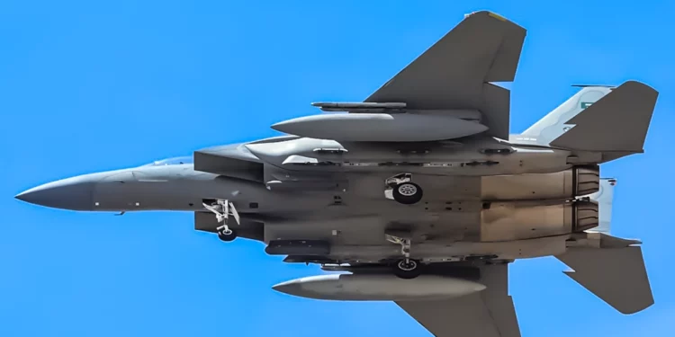 F-15 saudita se estrella debido a un “mal funcionamiento”