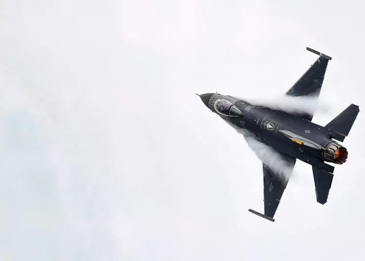 Los F-16 de la USAF en Europa serán revisados y reparados en Polonia
