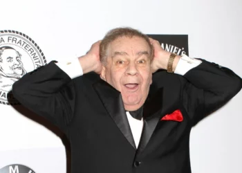 El comediante Freddie Roman, ícono del Borscht Belt, muere a los 85 años