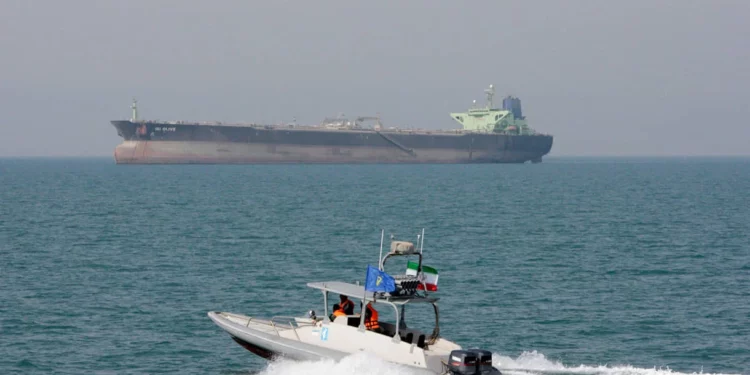 Petrolero de propiedad israelí es atacado por un dron iraní en el Golfo de Omán