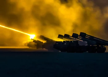 Ucrania destruye un convoy militar ruso: Video