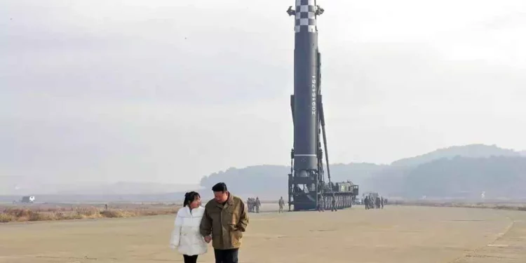 La hija de Kim Jong Un aparece en público por primera vez