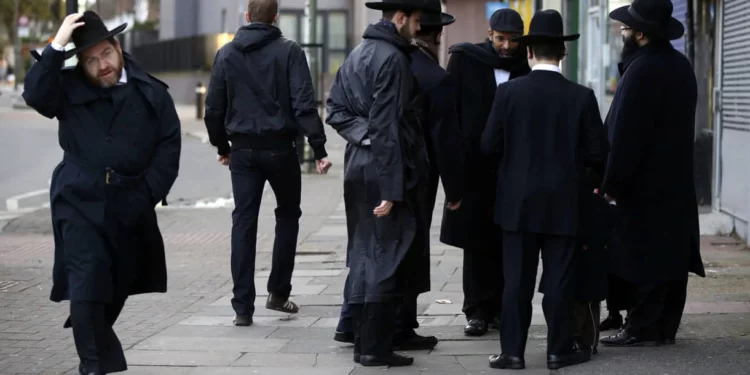 Antisemita británico condenado por una serie de ataques contra judíos