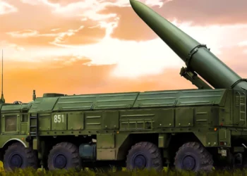 Rusia retira ojivas nucleares de sus misiles y dispara contra Ucrania