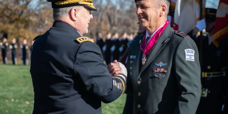 EE.UU. concede la Legión del Mérito al jefe de las FDI