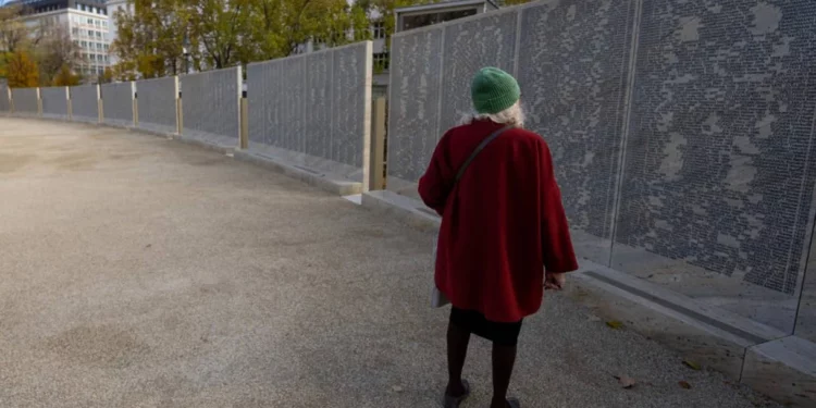 Proyecto judío busca reencontrar a los supervivientes del Holocausto con sus familiares perdidos