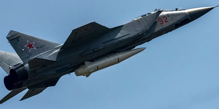 MiG-31 ruso armado con un misil hipersónico avistado en Bielorrusia