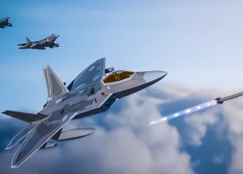 Cómo sería un combate aéreo entre el NGAD y el F-22 Raptor