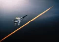 Un caza ucraniano persigue y derriba un misil ruso en una espectacular interceptación en el aire