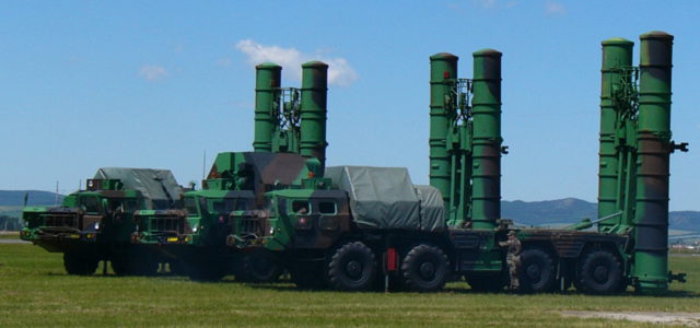 ¿Bombardeó Rusia su propio sistema de misiles S-300 en Ucrania?