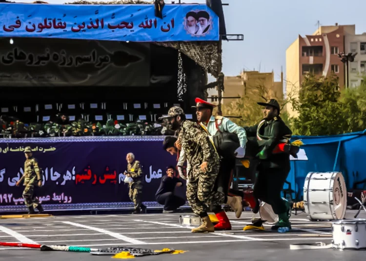 Un soldado iraní mata a 3 policías y a un compañero en el sur de Irán