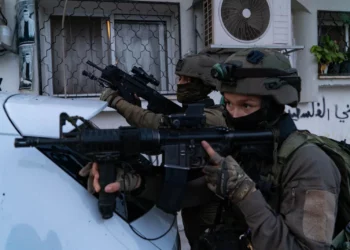 Las tropas israelíes son atacadas en Nablus: 13 islamistas son capturados en redadas nocturnas