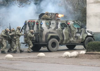 Ucrania dice que los militares rusos están dispuestos a entregar Kherson