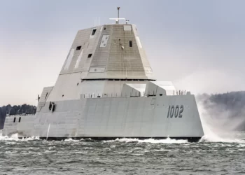 Los destructores Zumwalt dispararán misiles hipersónicos