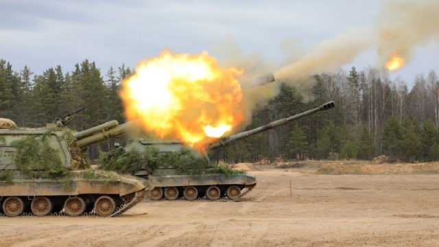 La guerra en Ucrania es realmente una gigantesca batalla de artillería