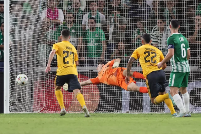 El Haifa es vapuleado por el Benfica por 6-1 ante su afición