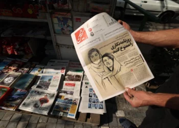 Irán libera a ocho periodistas tras ser detenidos en medio de las protestas masivas