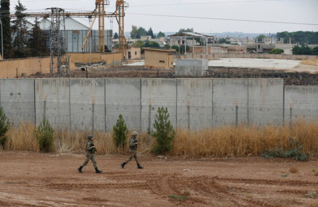 Tres muertos en Turquía por un ataque con cohetes de un grupo kurdo en Siria