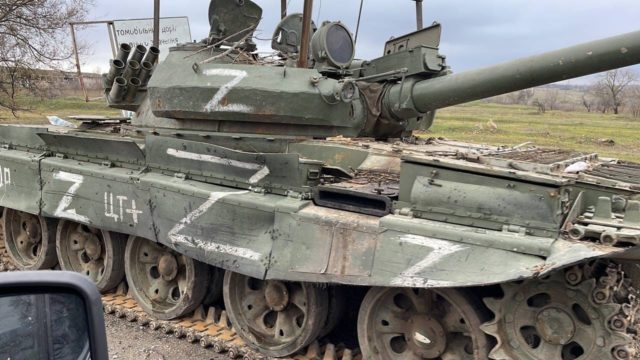Ucrania podría atacar a Rusia con sus propios tanques capturados