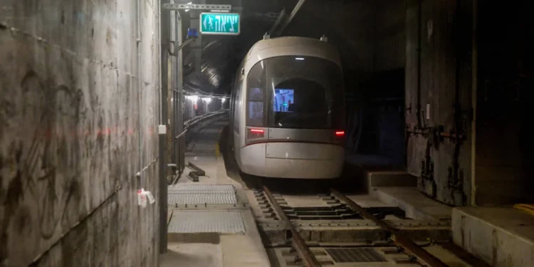 Simularán un ataque terrorista químico en el tren ligero de Tel Aviv
